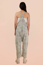 Load image into Gallery viewer, Remi Camo Jumper