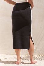 Load image into Gallery viewer, YIN &amp; YANG KNIT SKIRT