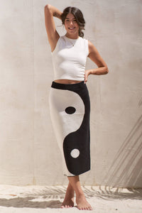 YIN & YANG KNIT SKIRT